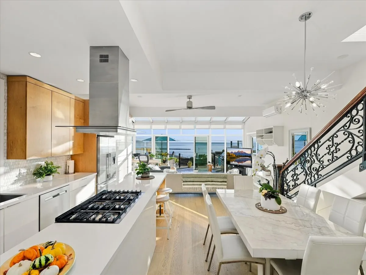15068 Victoria Avenue, photo 18
